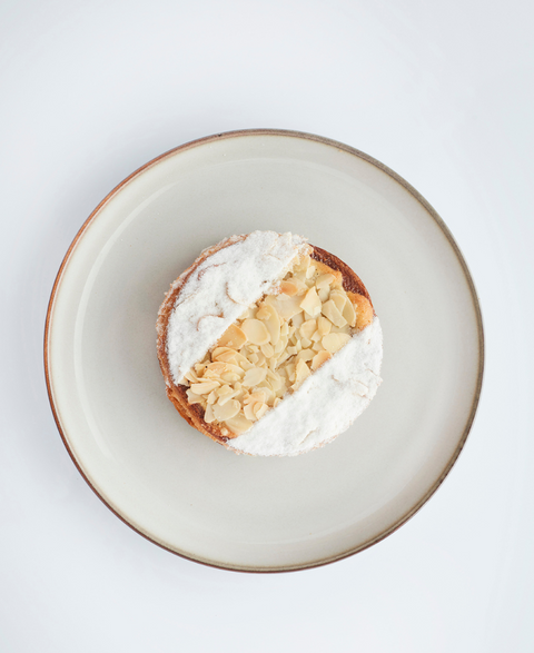 Luxe Amandel Croissant met Frangipane Bakkit bestel online